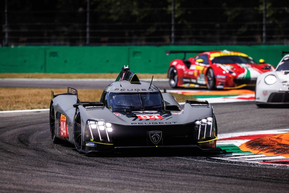 Fuji-bound: Team Peugeot TotalEnergies heads to Japan