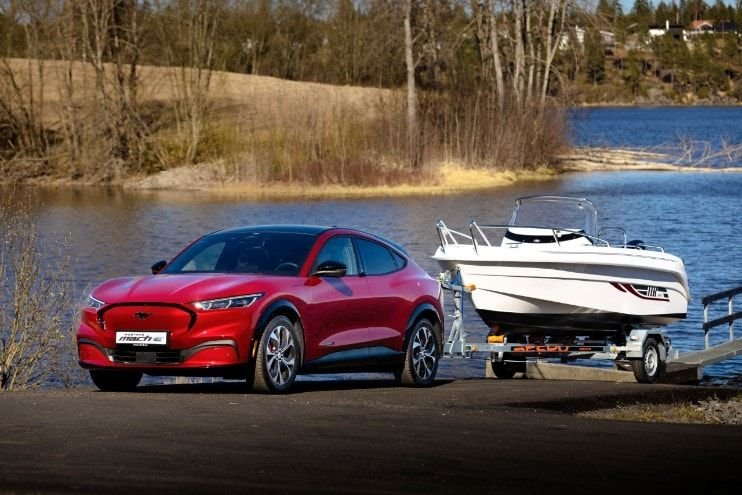 FORD DIALS-UP MUSTANG MACH-E DRIVER ASSISTANCE AND COMFORT AS ELECTRIC MUSTANG SALES OUT-PACE PETROL BY 8-TO-1